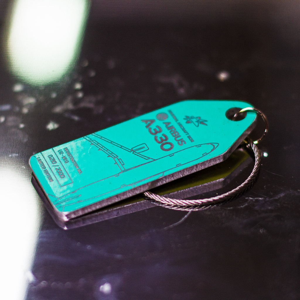 Aviationtag Airbus A330 Keychain 14.5cm Tag Windrose Mint - Online