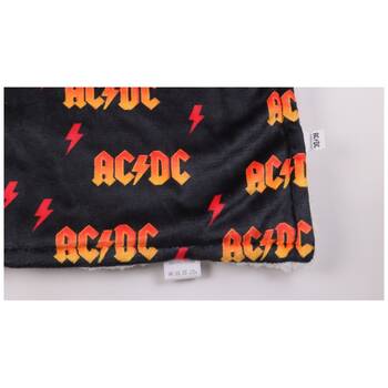 /assets/alt_2/ACDCDOGBLANKET.jpg?20251212113137