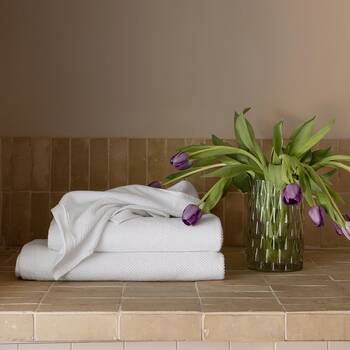 /assets/alt_2/CHW-BAANGBTWHI.jpg?20260209113041