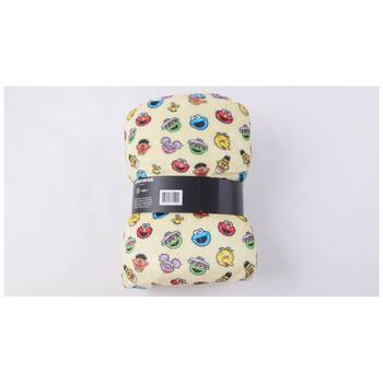 /assets/alt_3/SESAMEDOGBLANKET.jpg?20251212113048