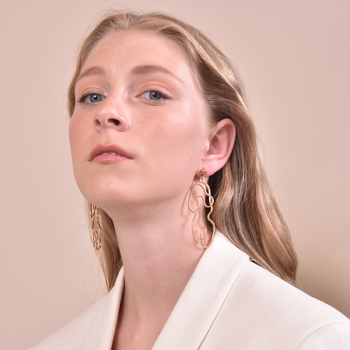 /assets/alt_4/CABSTRACTFEMALEBODY_P.jpg?20230508180112