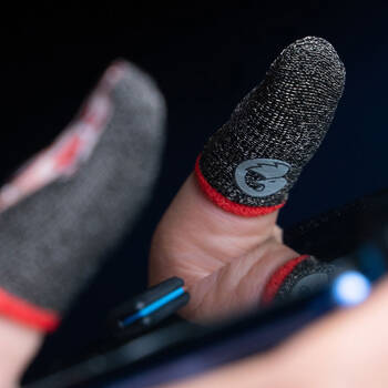 /assets/alt_4/GAMESIR-TALONS.jpg?20210223165548