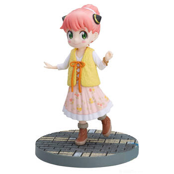 Good Smile Company Spy x Family 15cm Anya Forger Stylish Look Volume 3.5
