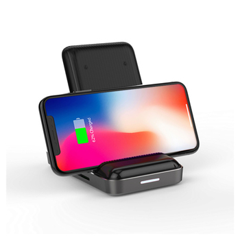 HyperDrive USB-C Hub with 7.5W Wireless Charger Black