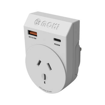 Moki Travel Adaptor Plus Outbound AU/NZ to UK with Type-C & USB-A
