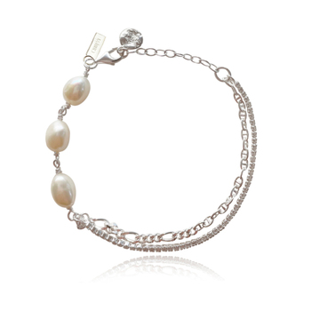 Culturesse Louve Freshwater Pearl 23cm Dual Chain Bracelet - Silver