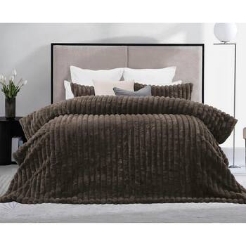 CDSI Arna Fleece Comforter Queen Set W/ 2 Pillow Cases Chocolate 240x240cm