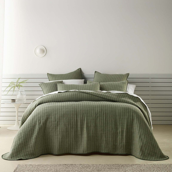 Bianca Bari Polyester/Cotton Green Bedspread Set - King