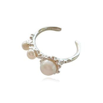 Culturesse Fredrique Limited Edition Artisan Pearl 2.5cm Open Ring Silver