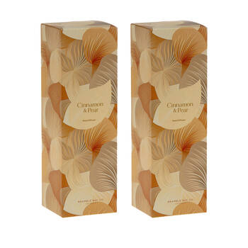 2PK Bramble Bay Summer Blooms Cinnamon and Pear Reed Diffuser Home Fragrance