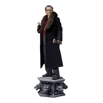Dracula Van Helsing Premium Format Action Figure Statue