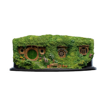 The Lord of the Rings - Bag End Hobbit Hole Diorama