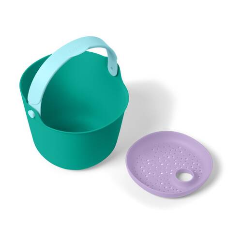 2pc Quut Bucki Bucket And Sand Sifter Outdoor Childrens Play Toy Green/Purple