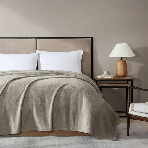 Ardor Boudoir Polyester Teddy Fleece Room Bed Blanket/Throw Natural 245x240cm