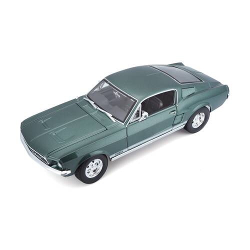 Maisto 1967 Ford Mustang Fastback Model Car Diecast Collectible Green