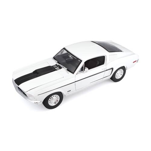 Maisto 1968 Ford Mustang GR Cobra Jet Fastback Model Car Replica White
