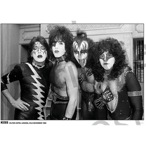 Music Kiss Hilton Arti Wall Print/Poster Room Decoration 85x60cm