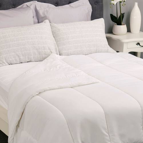 Tontine Good Night Anti Allergy & Easy Wash All Seasons Quilt