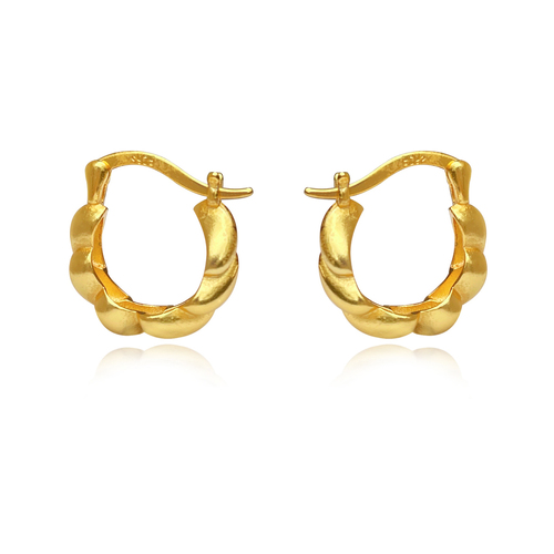 Culturesse Davina 15mm Croissant Hoop Earrings - Gold Vermeil