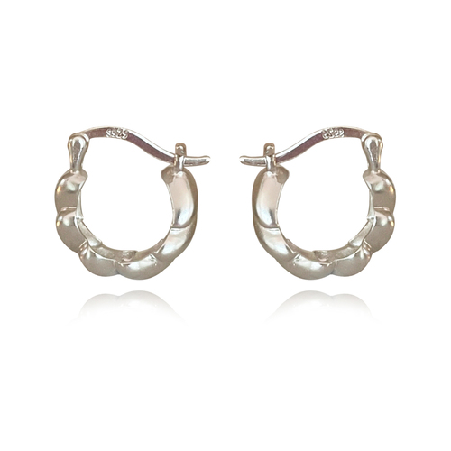 Culturesse Davina 15mm Croissant C-Hoop Earrings - Silver