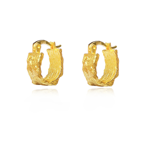 Culturesse 14mm Olli Textured Sculpture Huggie Earrings - Gold Vermeil
