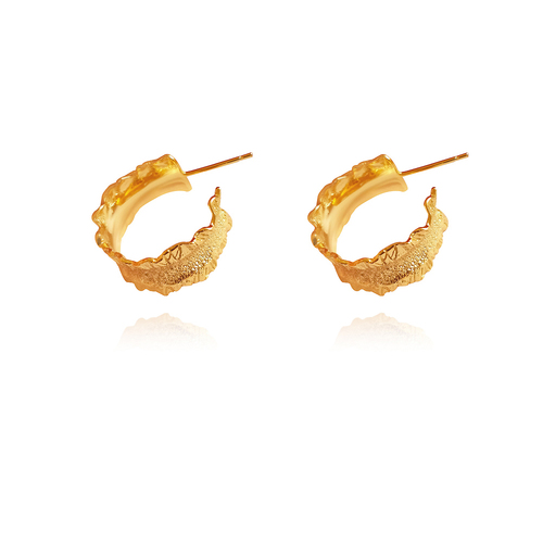 Culturesse Remi 20mm Textured Earrings - Gold Vermeil