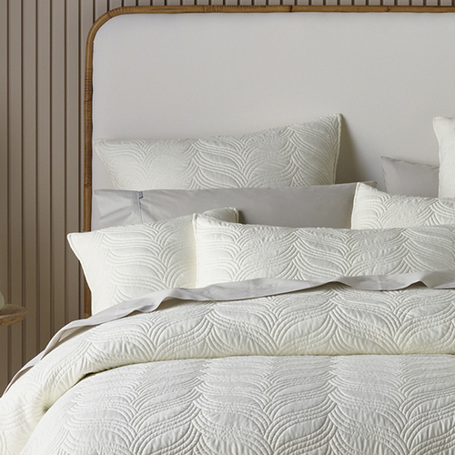 Bianca Kamala Double Polyester Bedspread w/ 2x Pillowcases Set - Cream