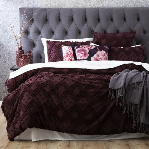 Park Avenue Medallion Cotton VT Washed Euro Pillow Case Plum