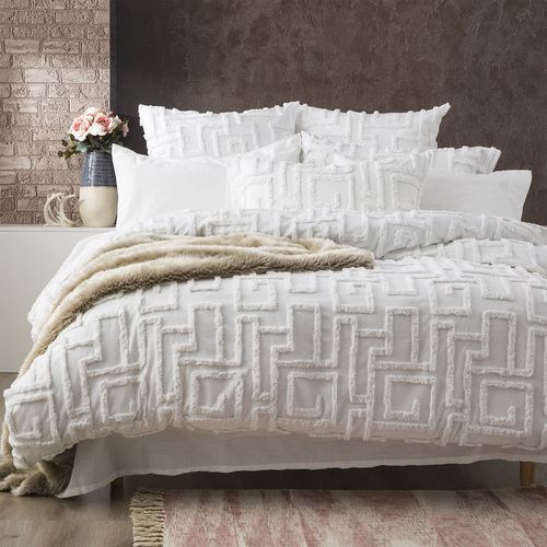 Renee Taylor Riley VT Washed Cotton Chenille Tufted Quilt Cover Set Double White