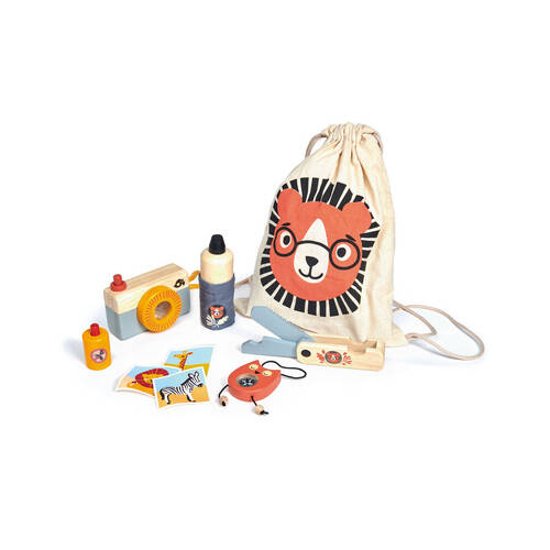 Tender Leaf Toys Wooden Safari Adventure Set w/ Drawstring Bag 3y+